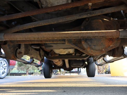 Used 2011 Ford F250 Lariat image 28