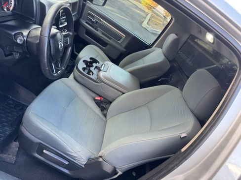 Used 2016 RAM 1500 Express image 20