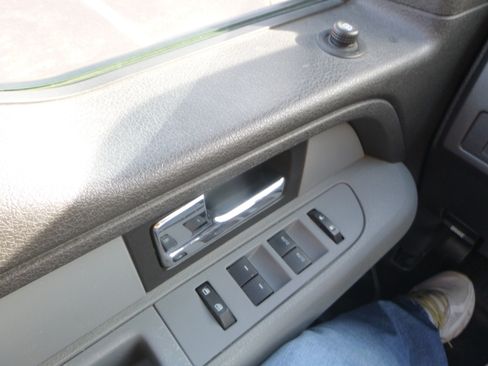 Used 2014 Ford F150 STX image 22