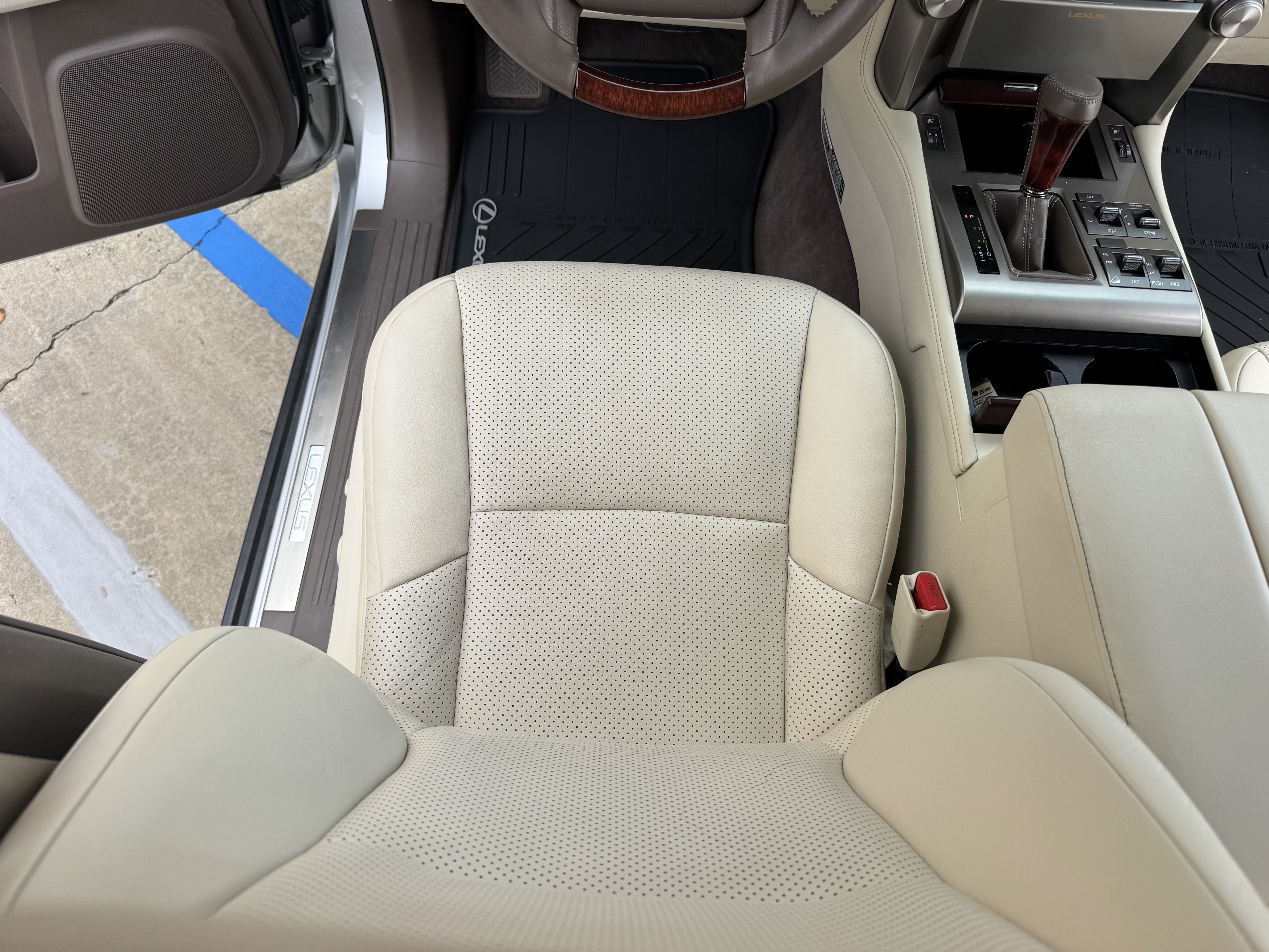 Used 2012 Lexus GX 460 Premium AWD/4WD image 19