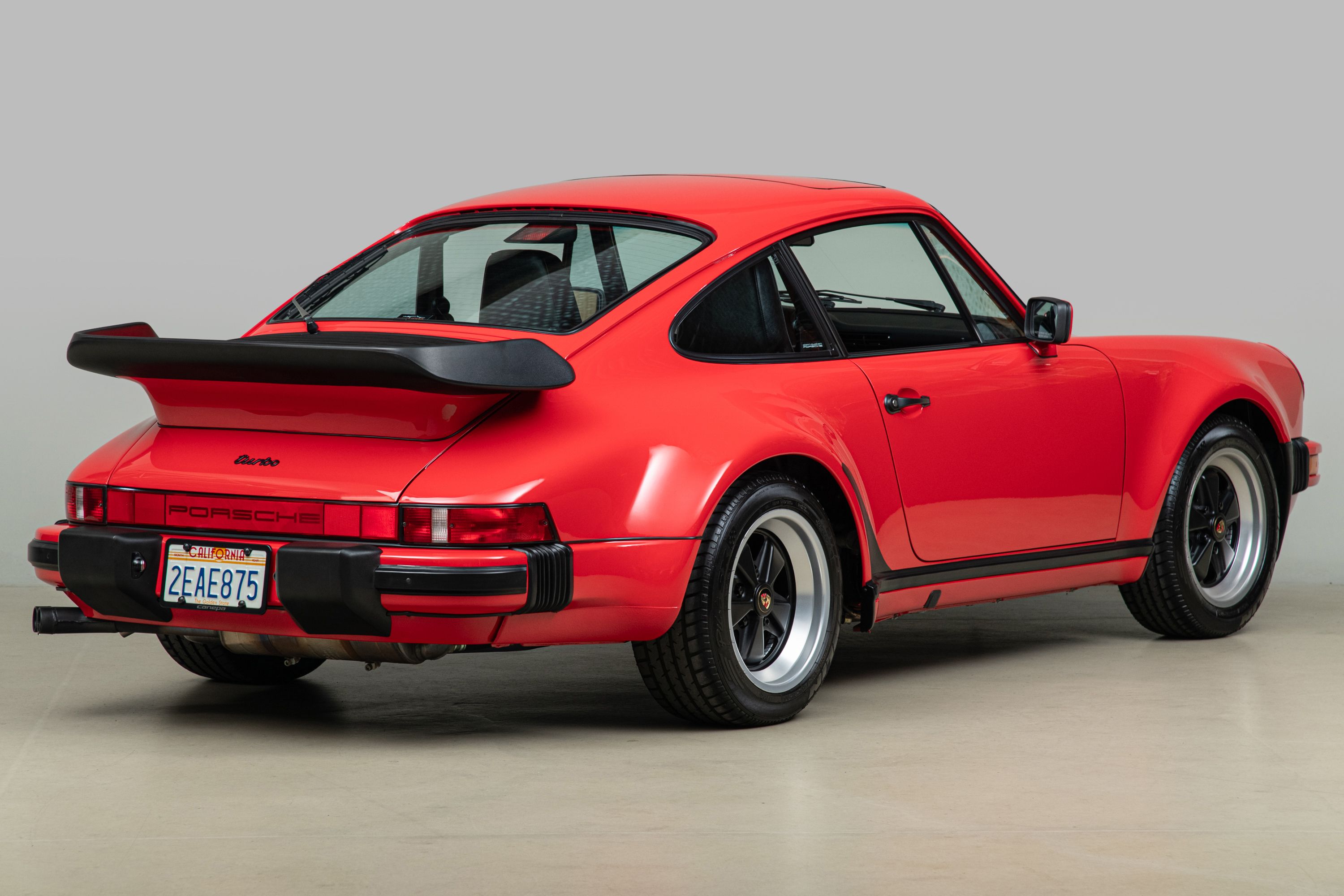 Used 1988 Porsche 911 Turbo Coupe RWD image 9