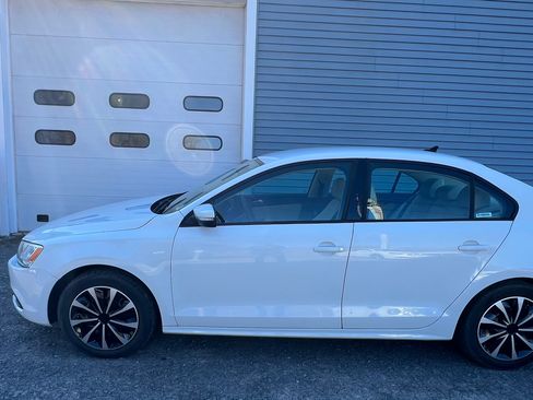 Used 2014 Volkswagen Jetta SE image 15