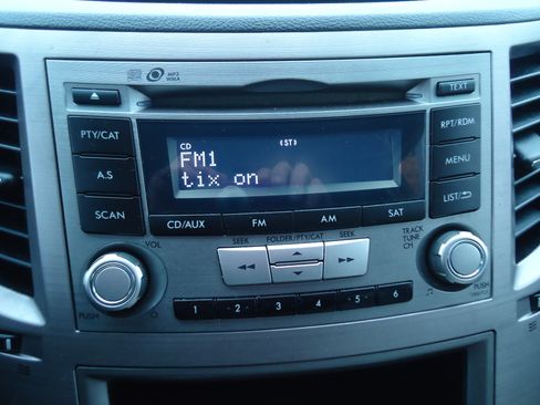 Used 2014 Subaru Outback 2.5i image 14