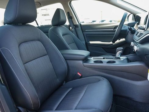 New 2025 Nissan Altima 2.5 S image 17
