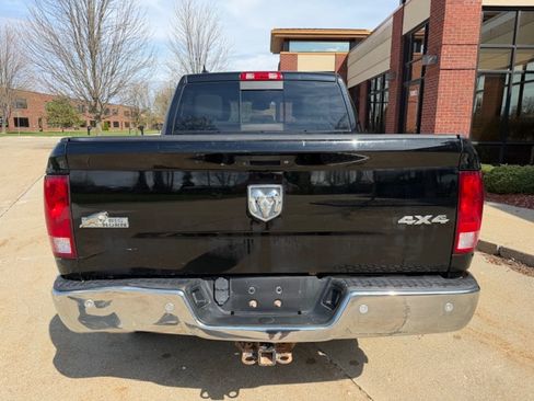 Used 2016 RAM 1500 SLT image 8