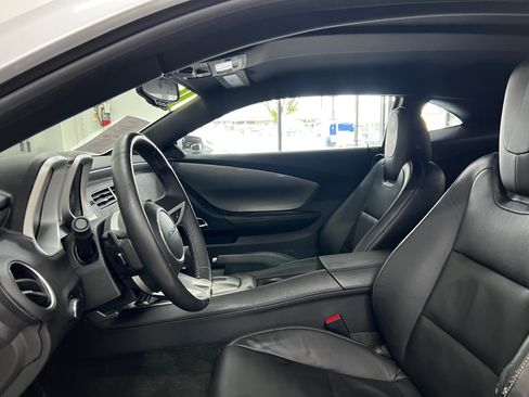 Used 2011 Chevrolet Camaro LT image 12