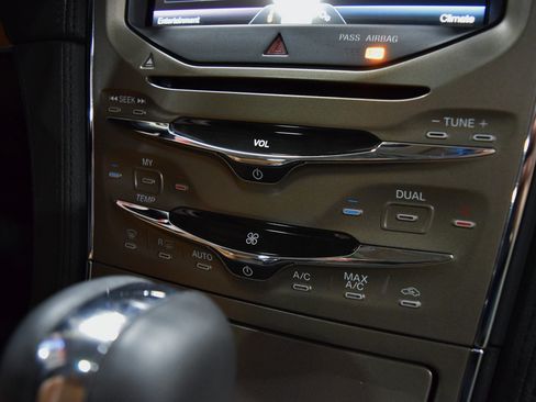 Used 2011 Lincoln MKX AWD w/ Elite Package image 32