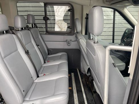Used 2019 Ford Transit 350 XL image 22