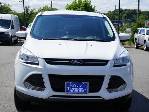 Used 2016 Ford Escape FWD SE image 3