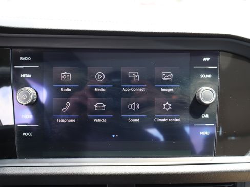 Used 2019 Volkswagen Jetta SEL FWD image 24