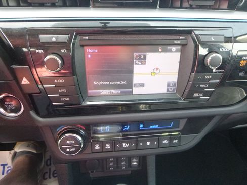 Used 2015 Toyota Corolla S Plus image 26