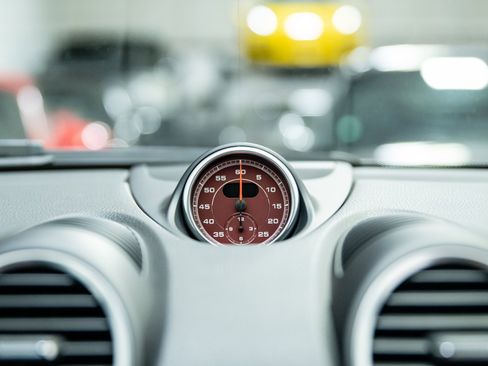 Used 2023 Porsche 718 Cayman image 34