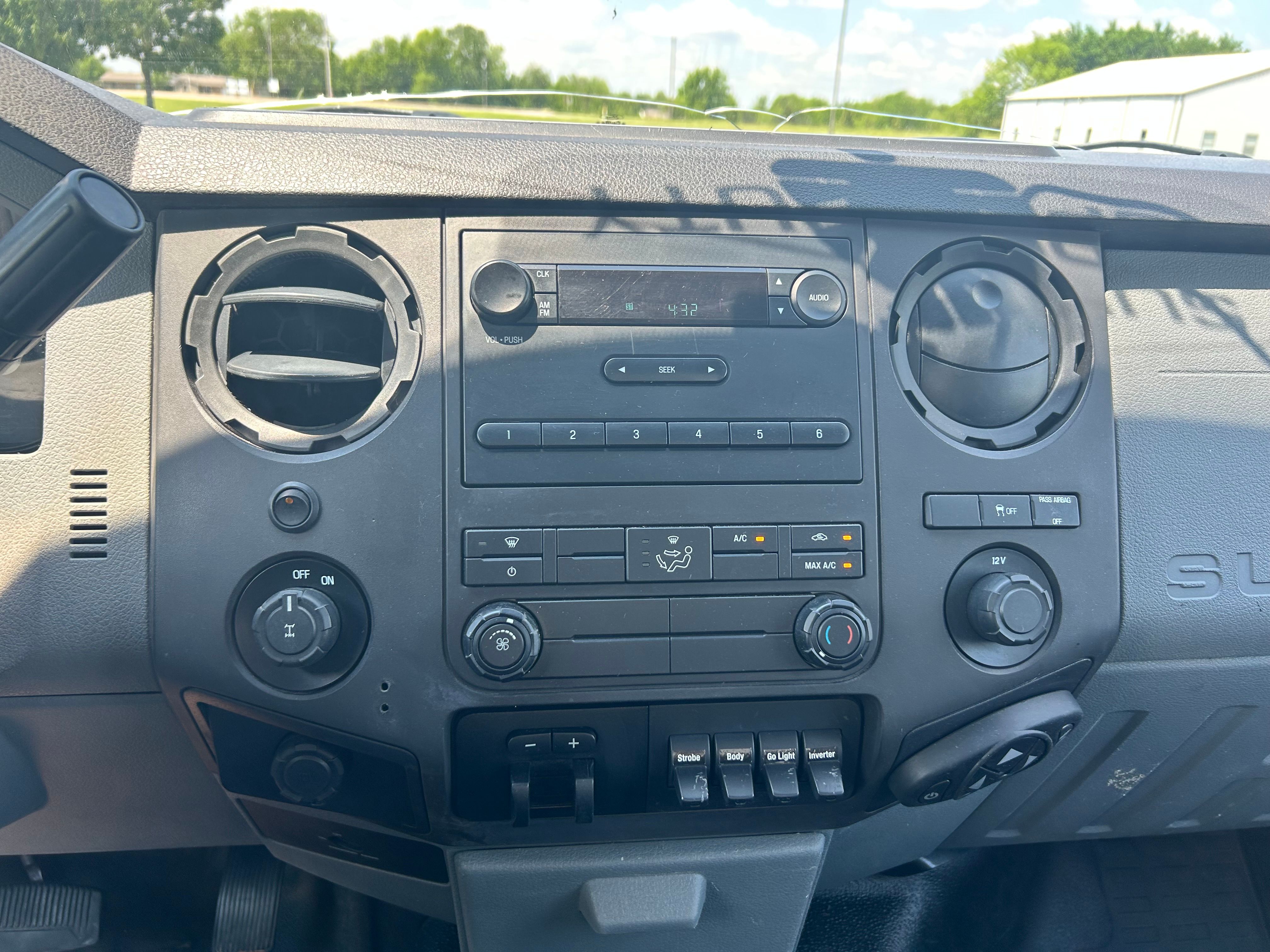 Used 2013 Ford F350 RWD image 12