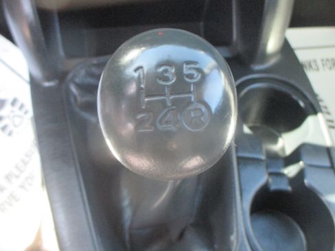 Used 2014 Toyota Tacoma w/ SR5 Package RWD image 4