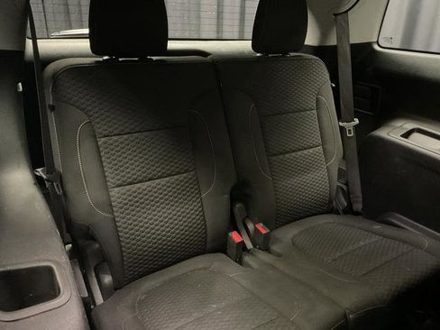 Used 2018 GMC Acadia SLE image 15