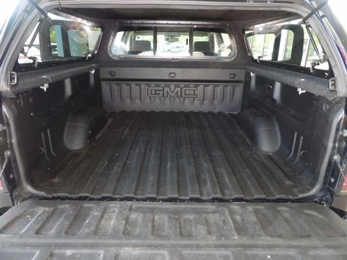 Used 2017 GMC Sierra 1500 SLT image 19