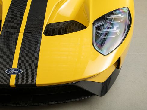 Used 2021 Ford GT Carbon Series RWD image 64