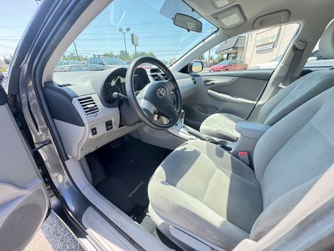Used 2013 Toyota Corolla UNAVAIL FWD image 17