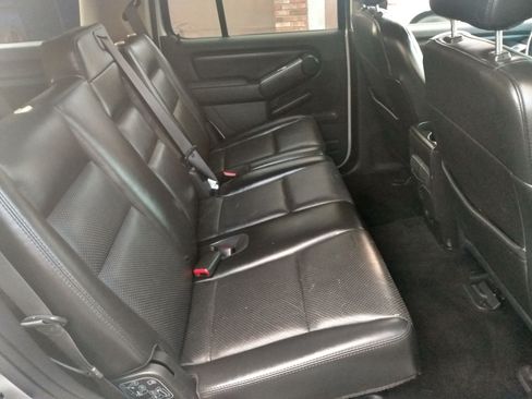 Used 2008 Mercury Mountaineer image 9