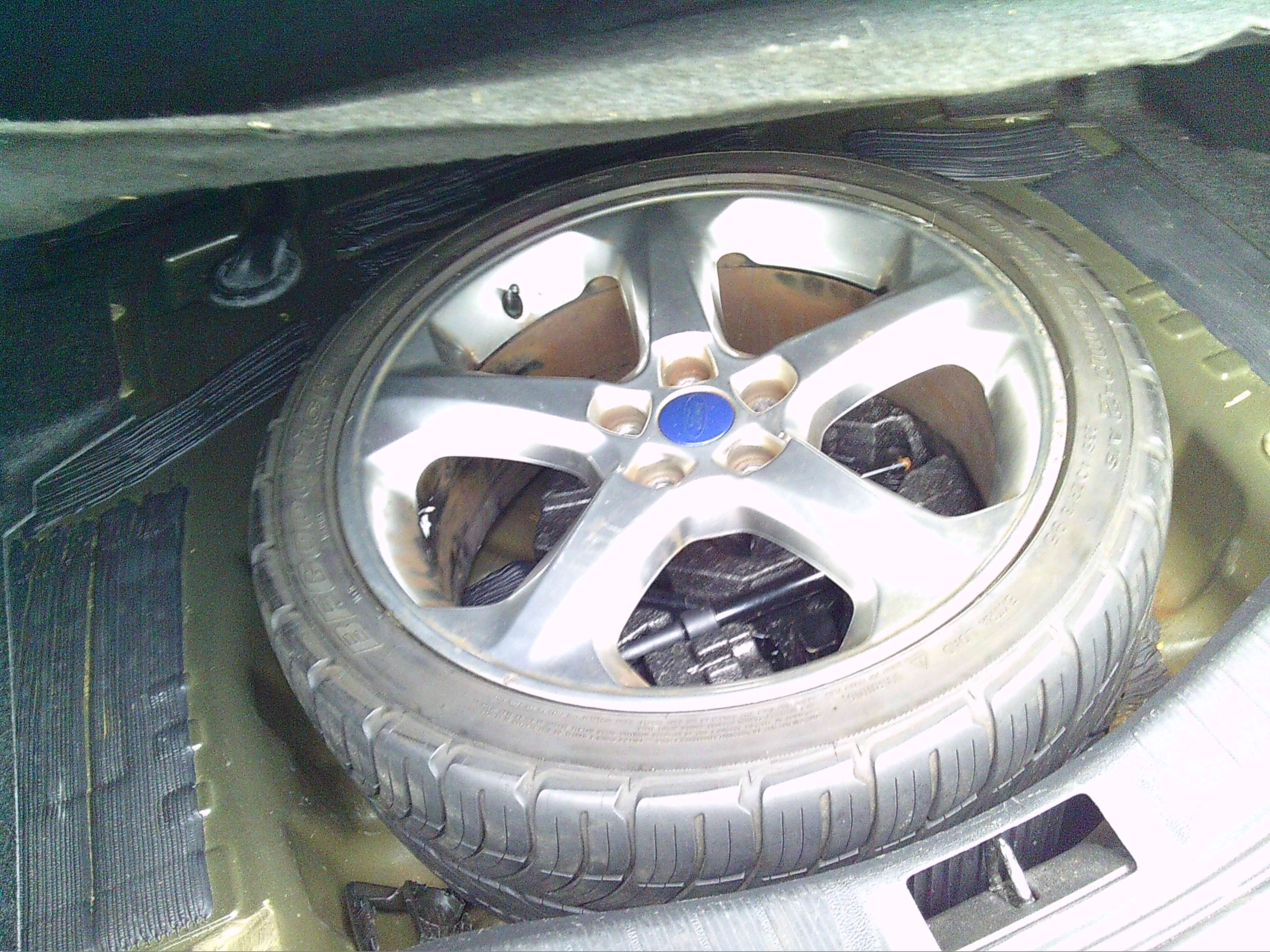 Used 2013 Ford Fusion SE FWD image 12