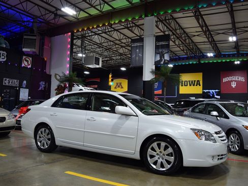 Used 2006 Toyota Avalon XLS image 7