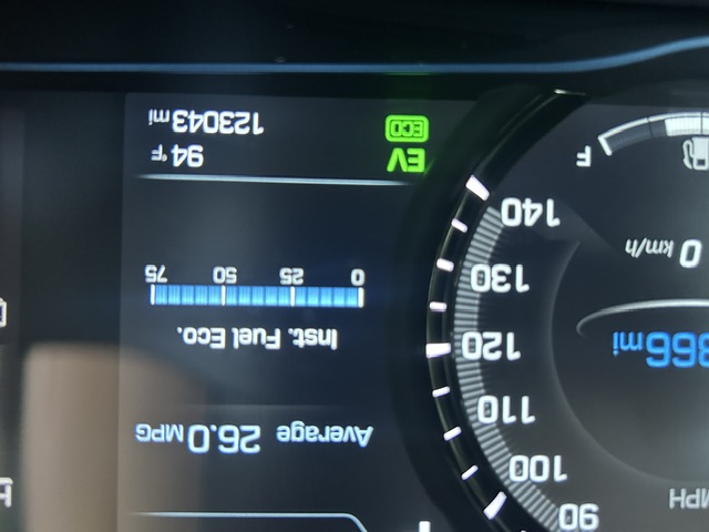 Used 2018 Hyundai Ioniq Hybrid Limited w/ Ultimate Pkg FWD image 12