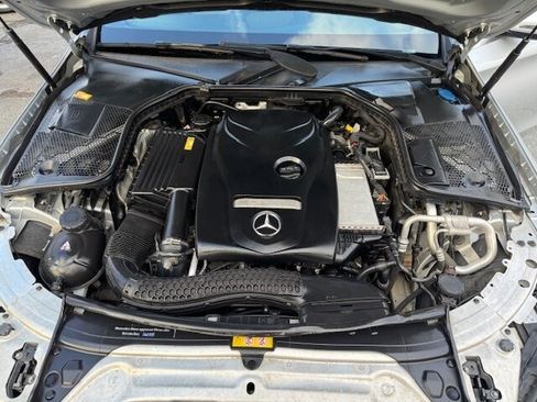 Used 2016 Mercedes-Benz C 300 Sport image 15
