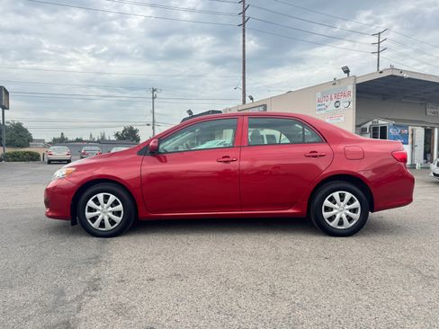 Used 2009 Toyota Corolla LE Sedan FWD image 4