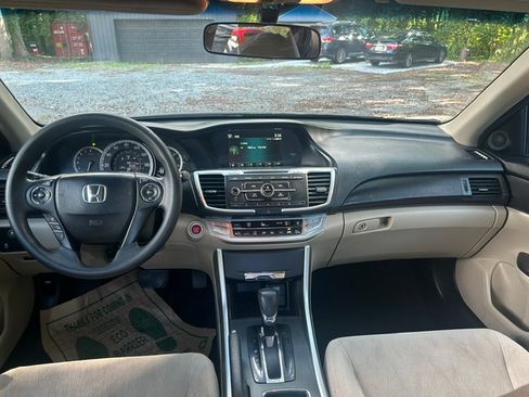 Used 2013 Honda Accord EX Sedan image 20