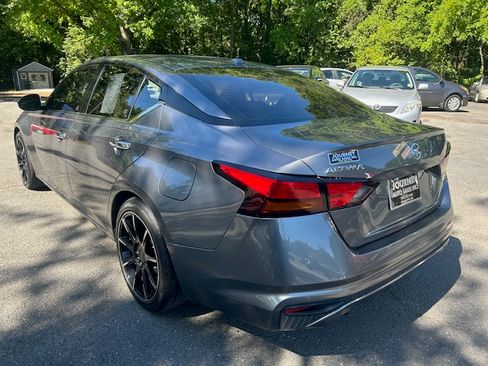 Used 2020 Nissan Altima 2.5 SL FWD image 4