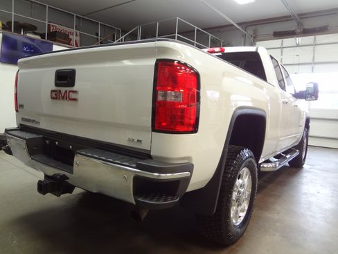 Used 2015 GMC Sierra 2500 Classic SLE image 7
