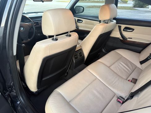 Used 2011 BMW 328i image 16