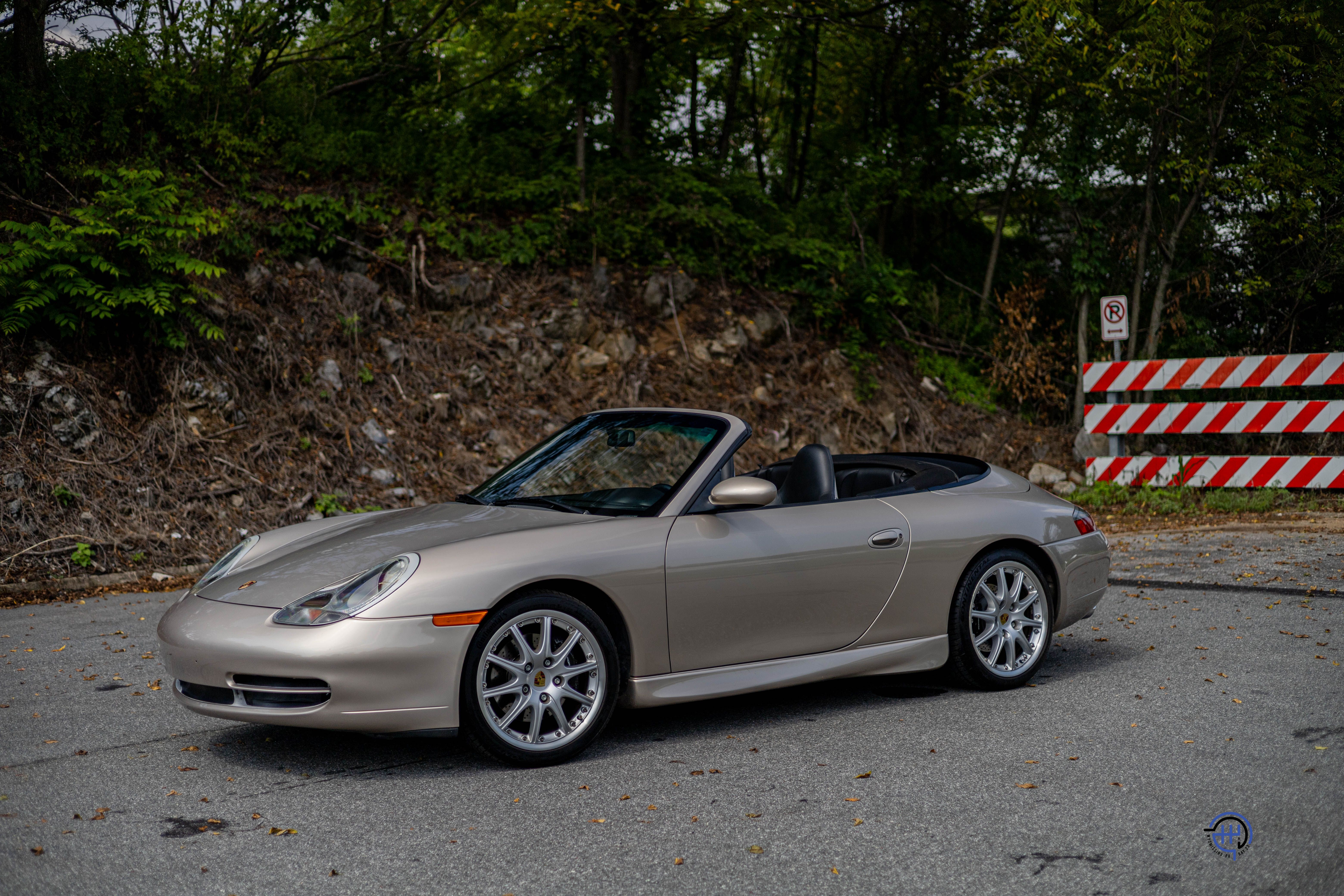 Used 2000 Porsche 911 Carrera Cabriolet RWD image 29
