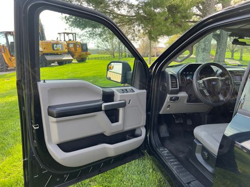 Used 2018 Ford F150 XLT image 21