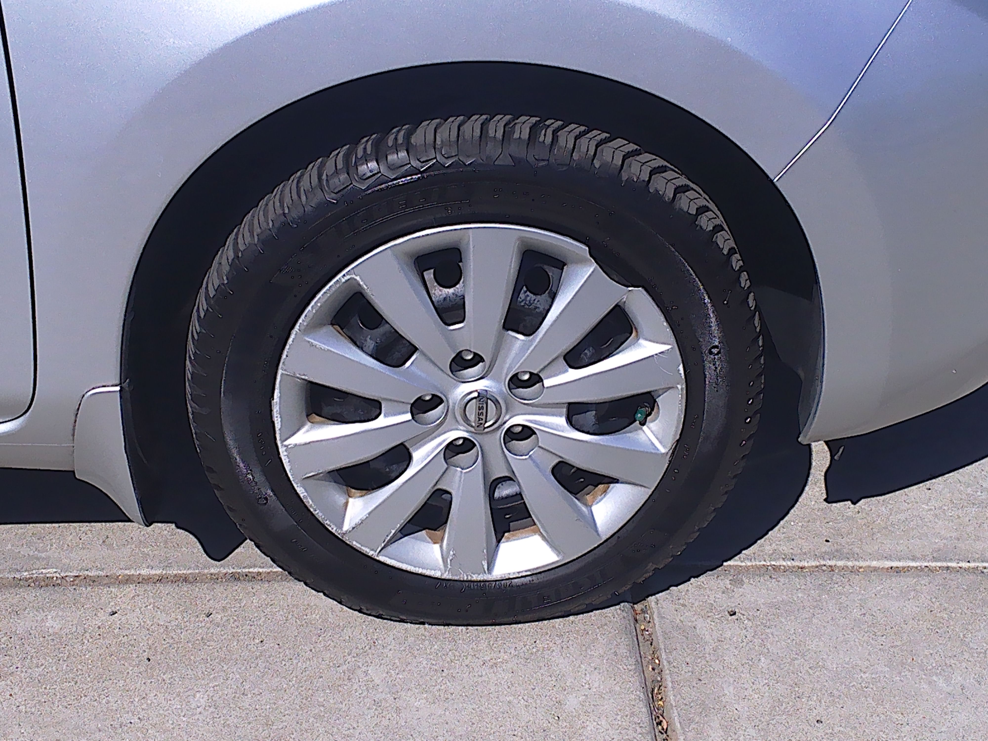 Used 2015 Nissan Leaf S FWD image 37