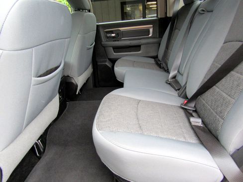 Used 2015 RAM 2500 4x4 Crew Cab Big Horn image 23