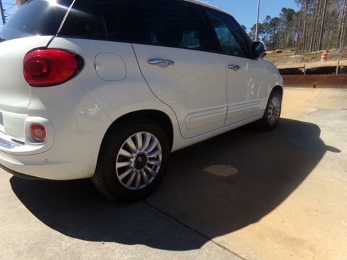 Used 2014 FIAT 500L Easy image 4