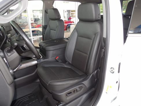 Used 2021 Chevrolet Silverado 1500 4x4 Crew Cab LTZ image 25