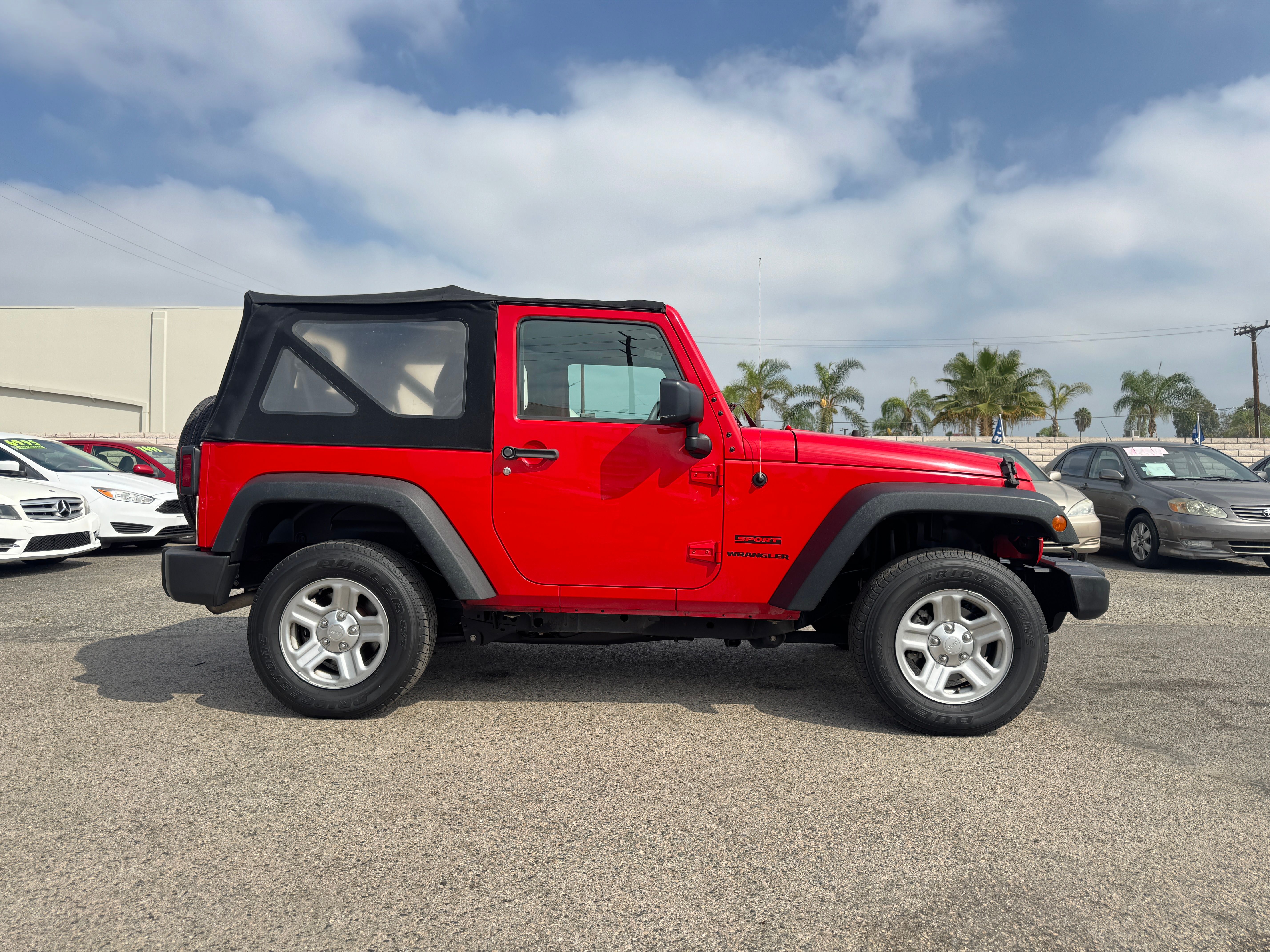 Used 2016 Jeep Wrangler 4WD Sport image 10