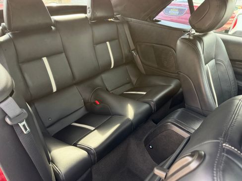 Used 2013 Ford Mustang GT Premium image 19