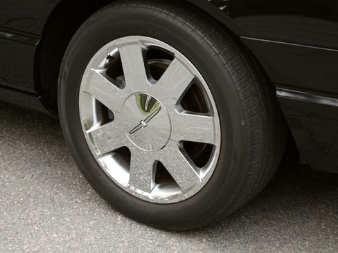 Used 2002 Ford Thunderbird RWD image 18
