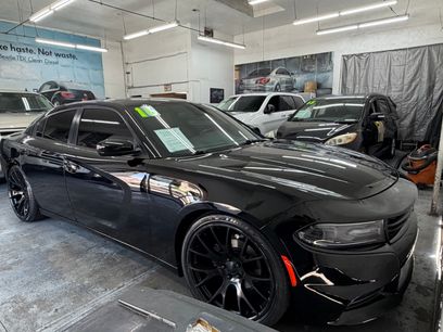 Used 2016 Dodge Charger SXT