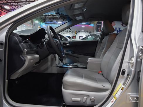 Used 2012 Toyota Camry LE image 16