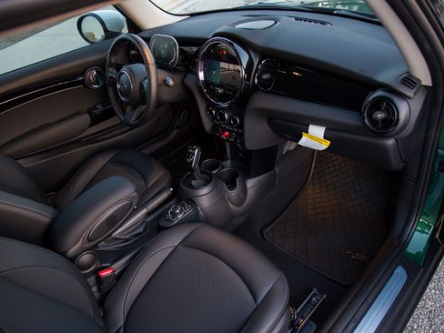 Used 2023 MINI Cooper image 22