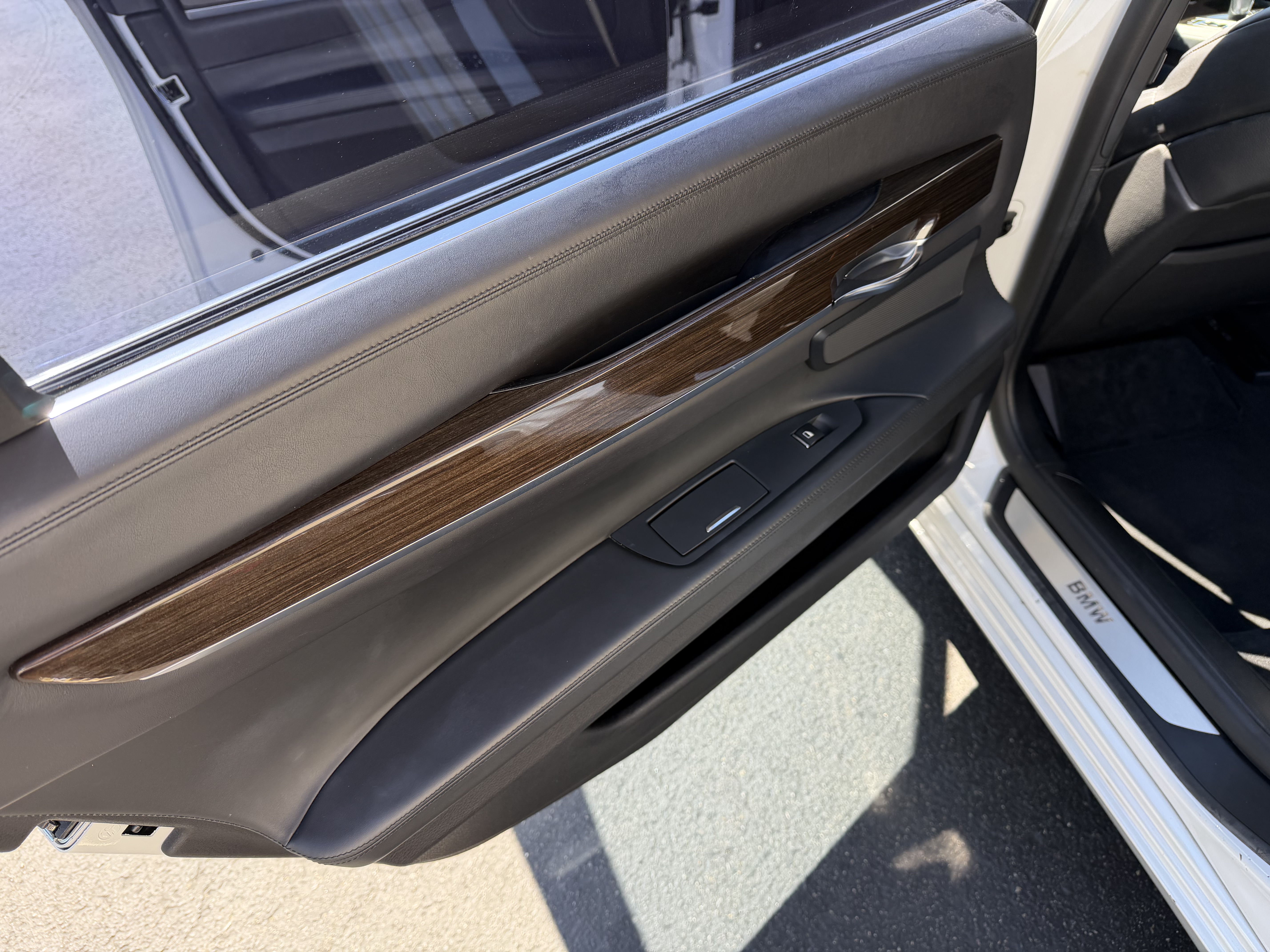 Used 2011 BMW 740Li RWD image 14