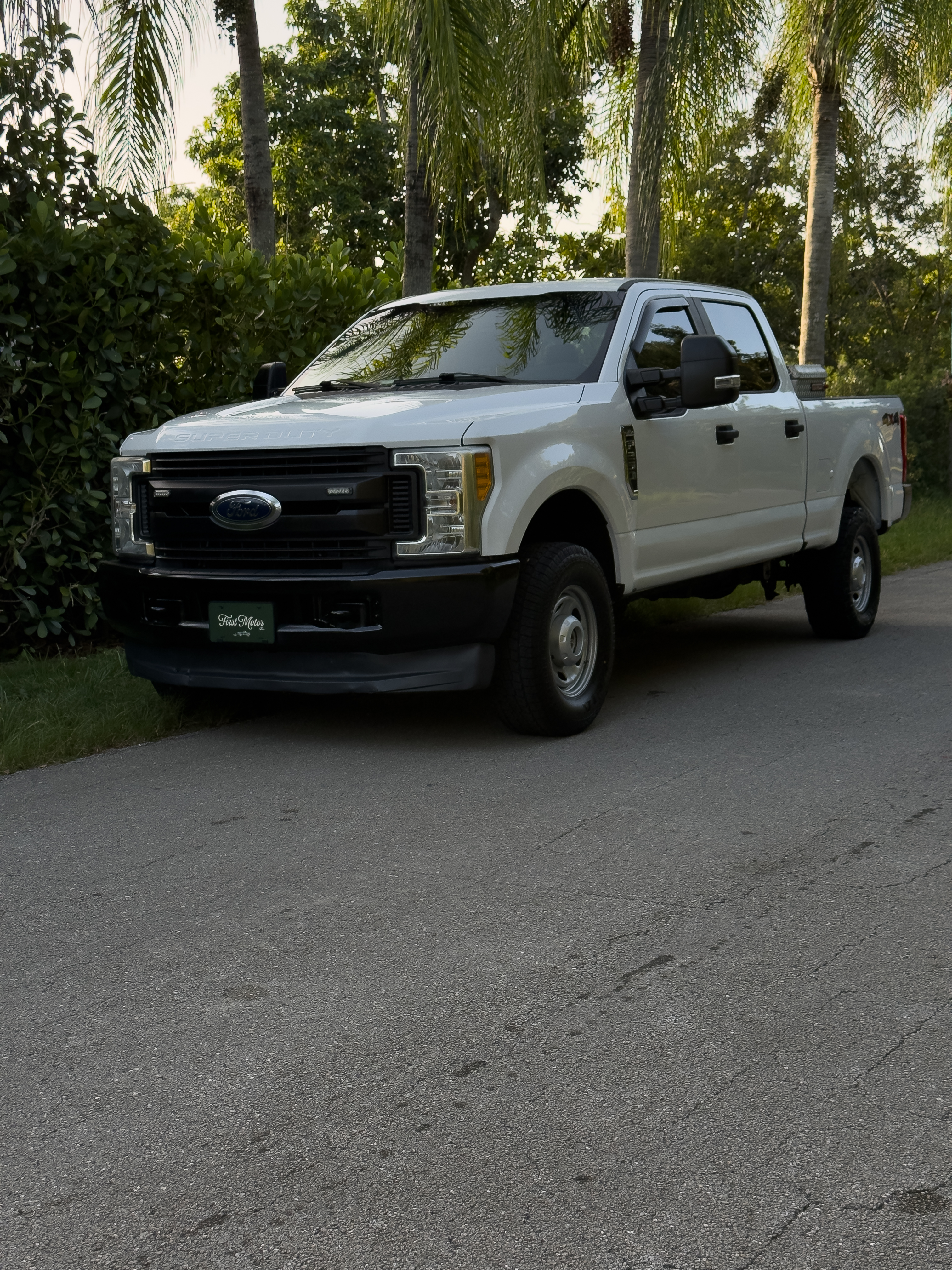Used 2017 Ford F250 4x4 Crew Cab Super Duty image 7