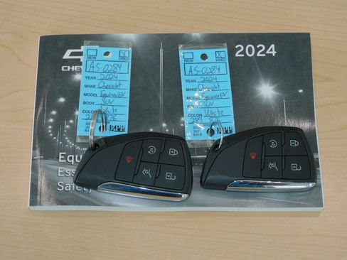 Used 2024 Chevrolet Equinox EV FWD RS w/2RS image 31