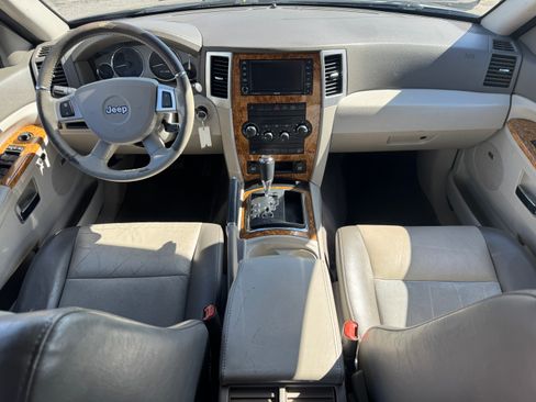 Used 2009 Jeep Grand Cherokee Limited image 22