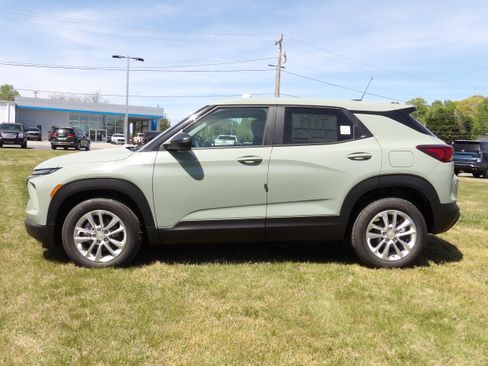 New 2026 Chevrolet TrailBlazer LS FWD image 5