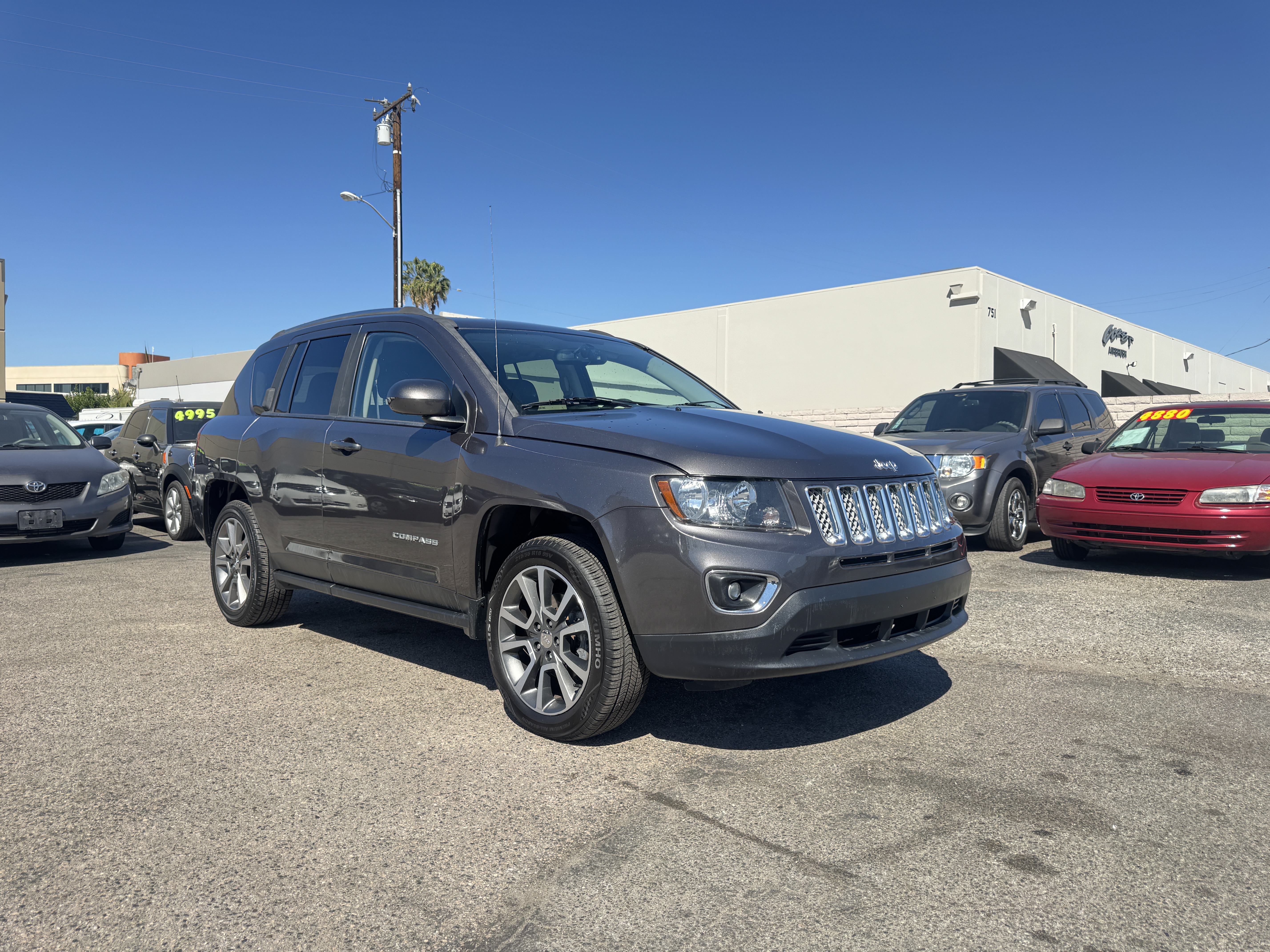 Used 2016 Jeep Compass High Altitude FWD image 11
